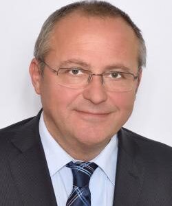 www.european-institute.cz dekan prof. Rober Stefko